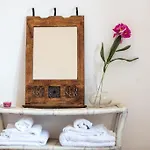 Theo House Appartement *
